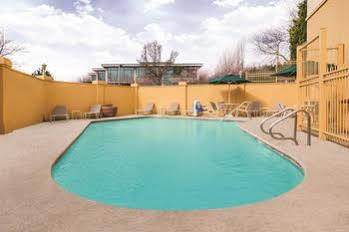 Sonata Guest House (Adults Only) Kendal Exteriör bild